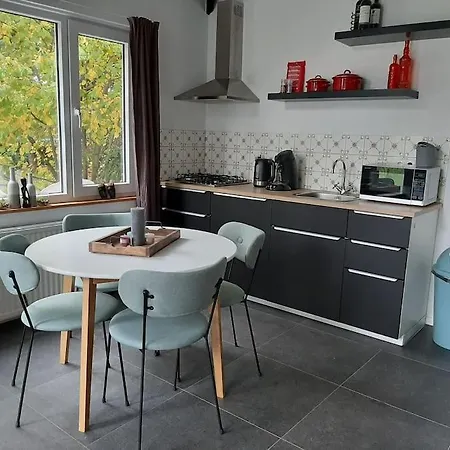 Vrijstaande Recreatievilla Met Ruime Omheinde Tuin