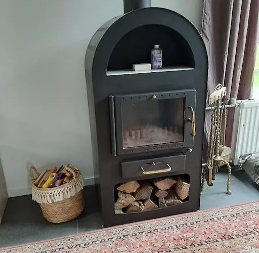 Vrijstaande Recreatievilla Met Ruime Omheinde Tuin