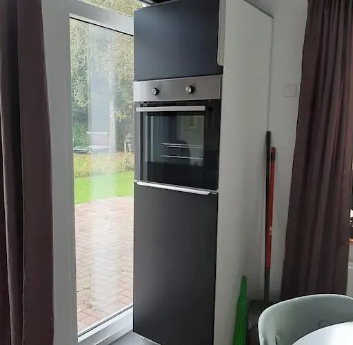 Vrijstaande Recreatievilla Met Ruime Omheinde Tuin Holiday home Posterholt